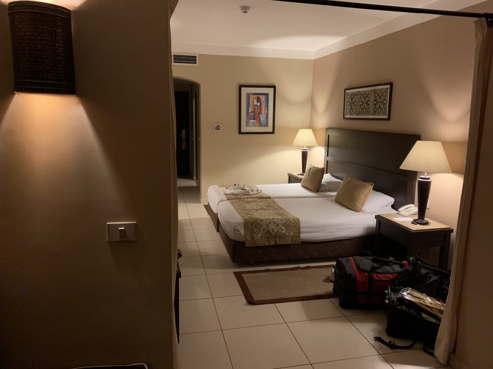 Zimmer Jaz Dar EL Madina