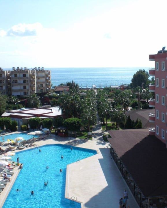 Hauptpool Hotel Royal Garden Beach