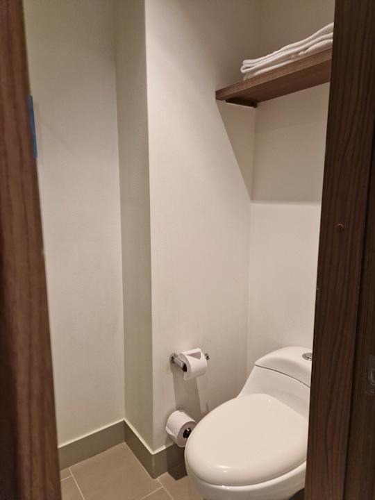 Zimmer Hampton by Hilton Bogota - Usaquen