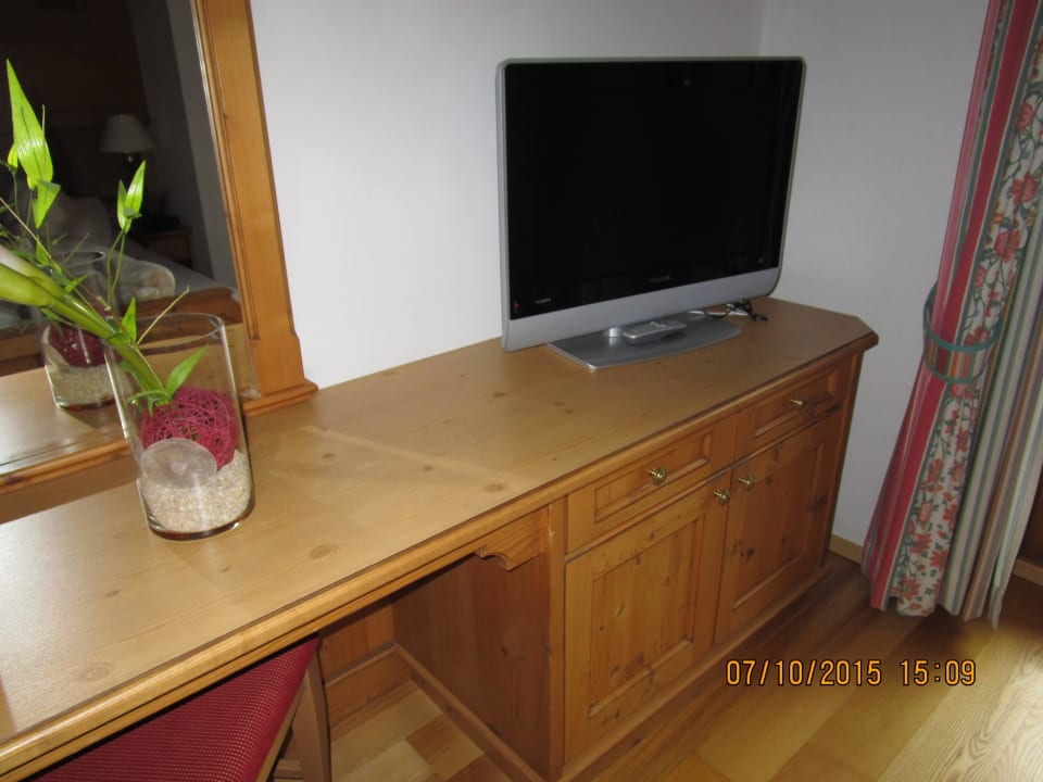 TV im Schlafzimmer Zugspitz Resort
