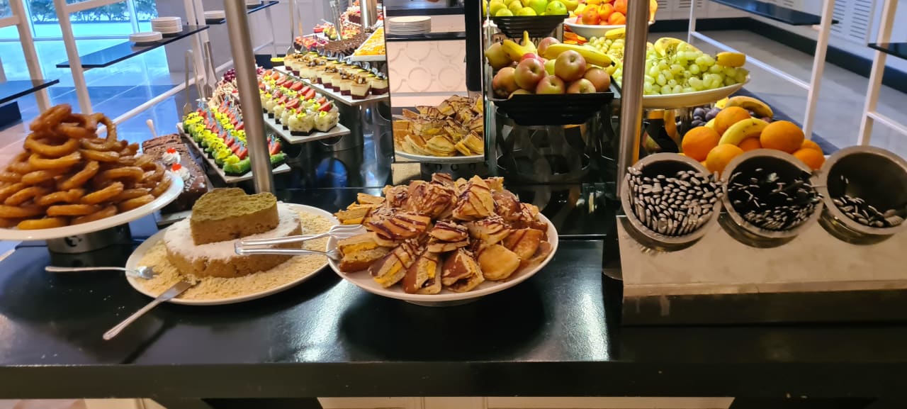 Gastro Well Palace Side