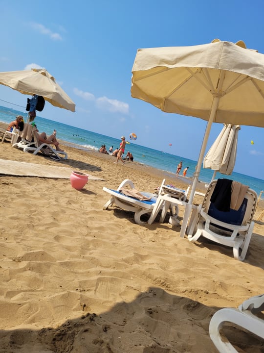 Strand Hotel Grand Side