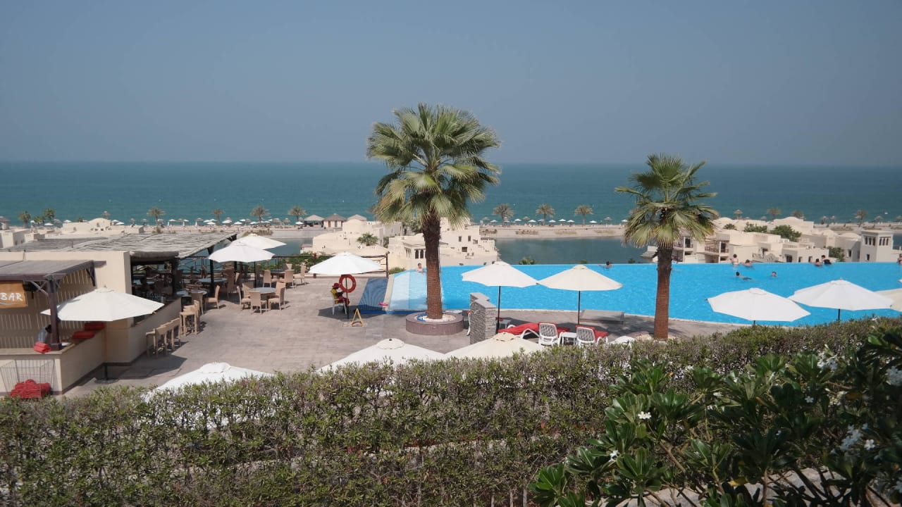 Sunset Pool The Cove Rotana Resort
