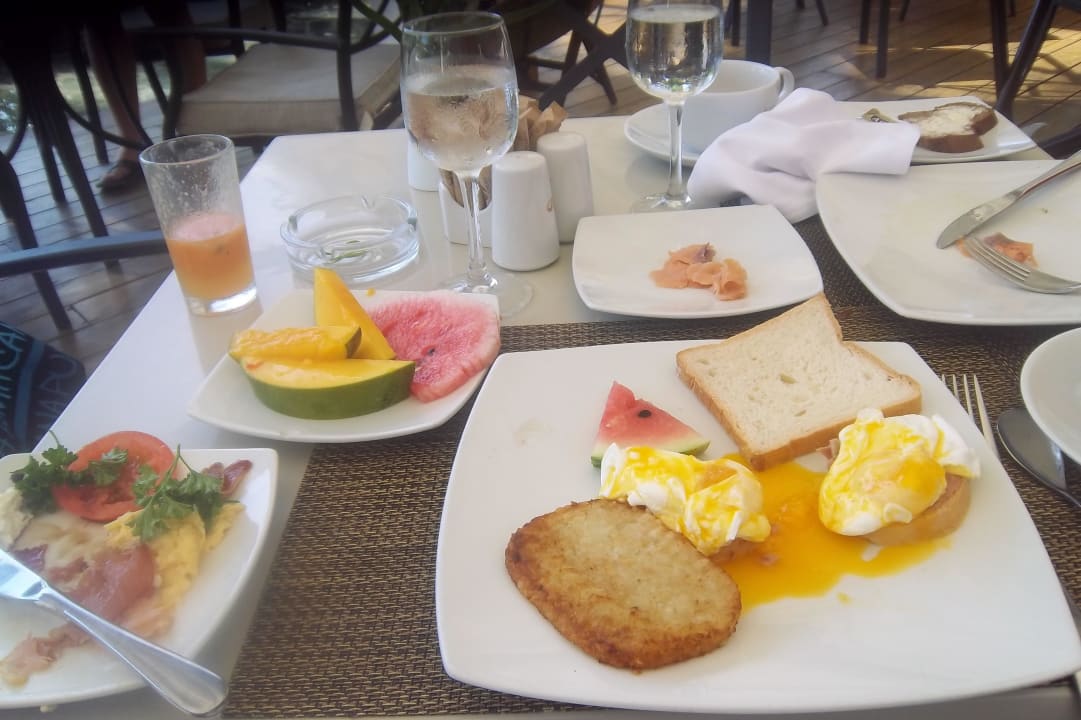 Leckeres Frühstück mit Sekt TRS Turquesa Hotel - Adults only