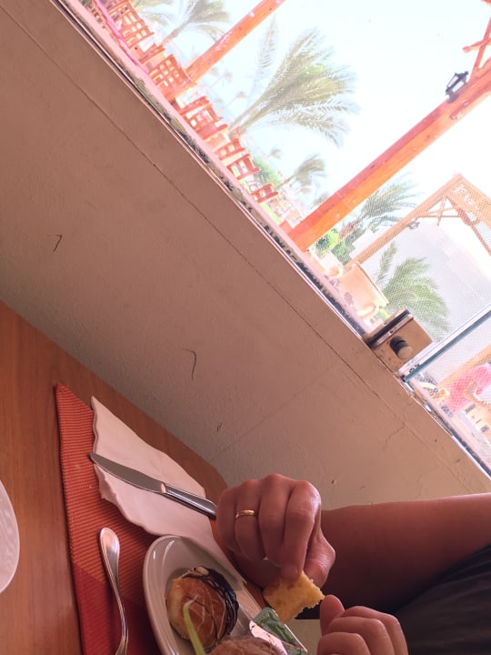 Restaurant Three Corners Sea Beach Resort