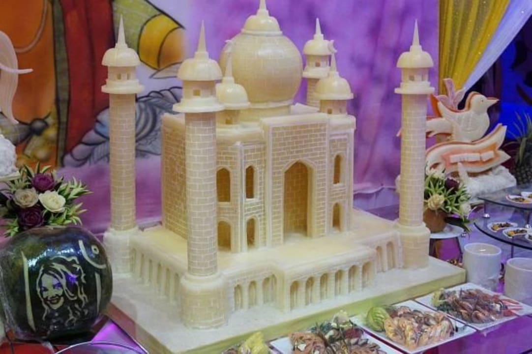 Buffet Aufbau mit Leckereien  Pickalbatros Alf Leila Wa Leila Resort - Neverland Hurghada