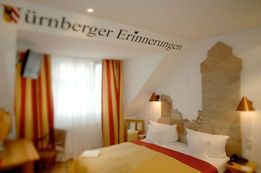 Mythenzimmer "Nürnberger Erinnerungen" Hotel Drei Raben