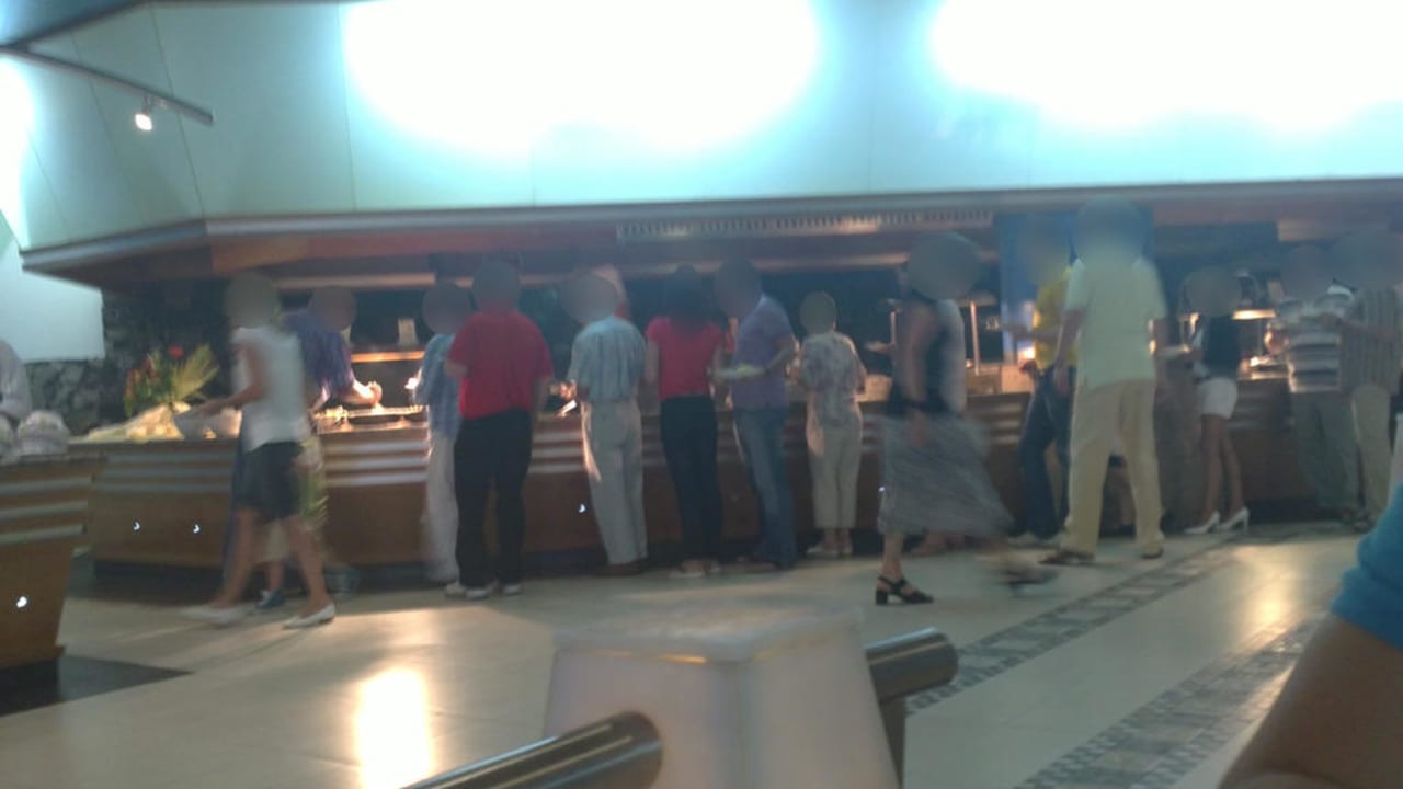 Buffet / Küche R2 Pajara Beach