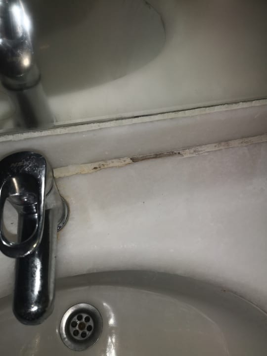 Zimmer Hotel Asrin Beach