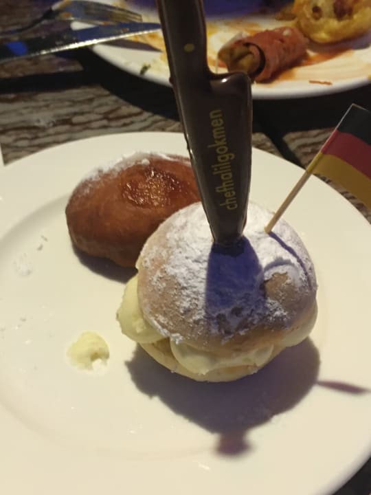 Gastro Limak Lara Deluxe Hotel & Resort