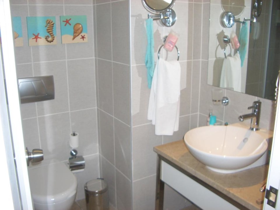 Bad von Zimmer 1102 Sunis Evren Beach Resort Hotel & Spa