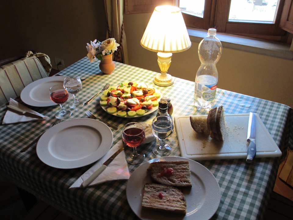 Selbstversorgung ist angesagt mit tollem Ausblick Agriturismo Cima alla Serra