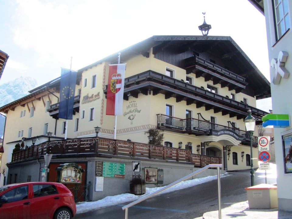 Hotel Post im Winter Hotel Post Abtenau
