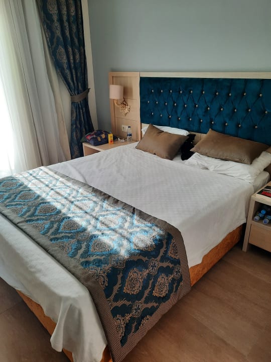 Zimmer Dream World Palace Hotel