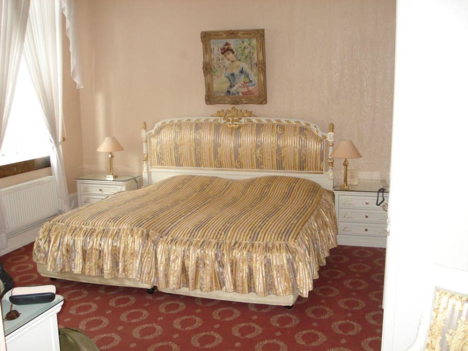 Romantisches Bett Hotel am Steintor