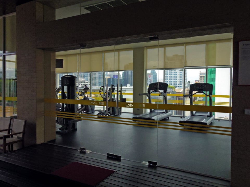 GYM Lohas Suites Sukhumvit by SuperHotel Bangkok