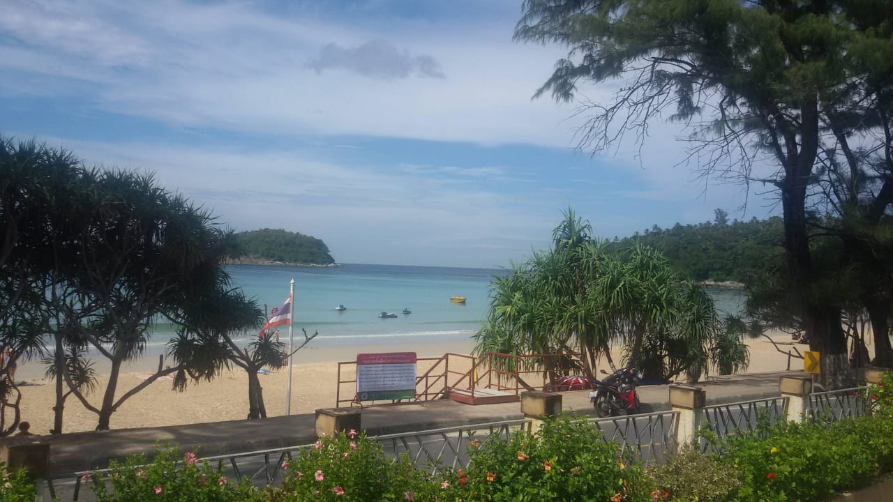 Blick zum Strand Club Med Phuket