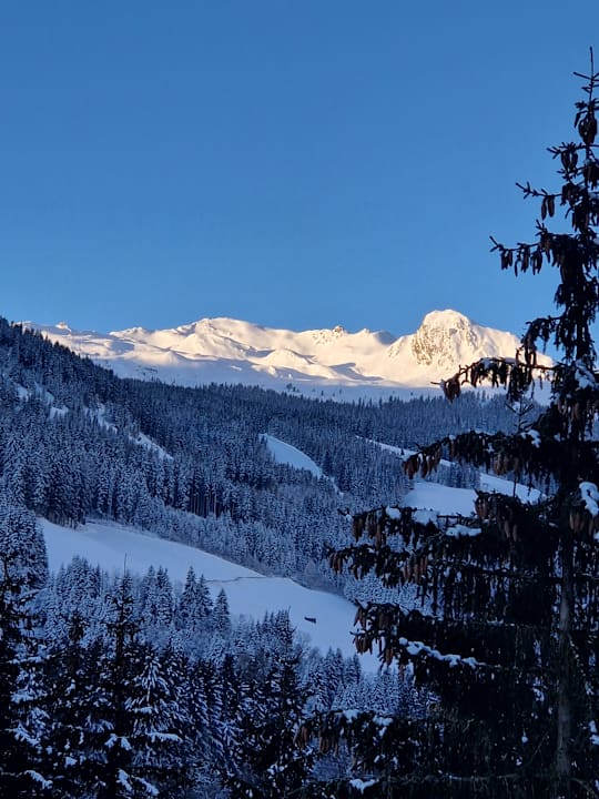 Außenansicht Alphotel Tyrol