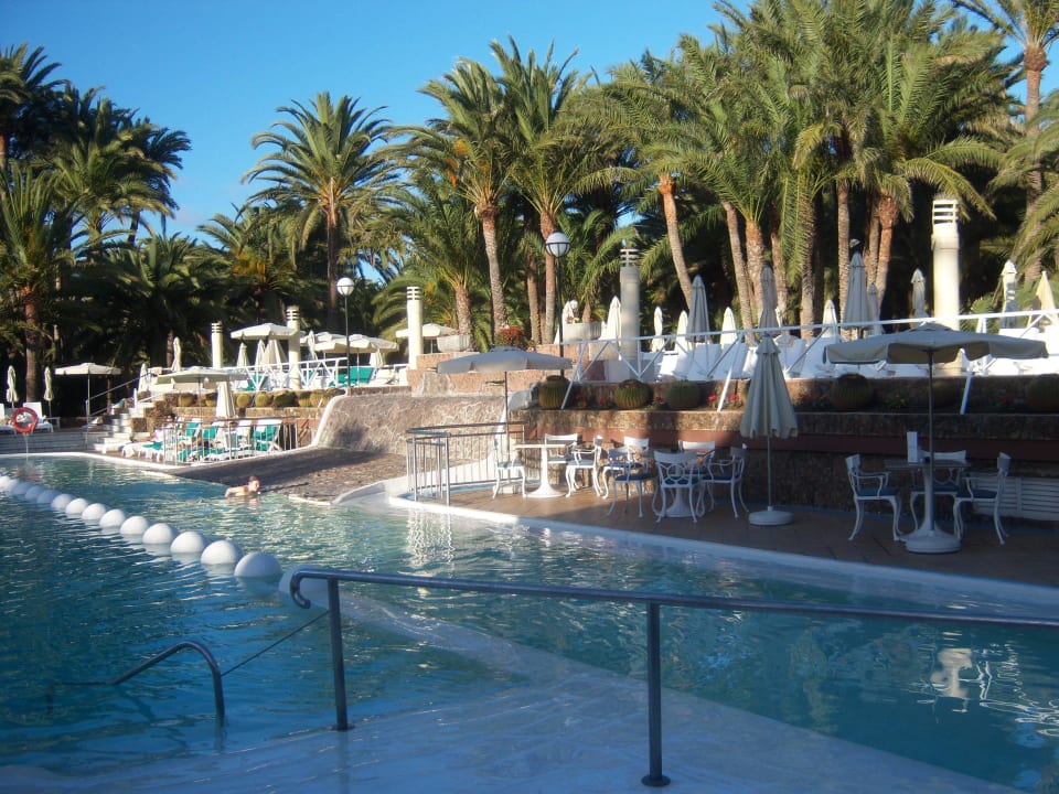 Pool Hotel Riu Palace Oasis