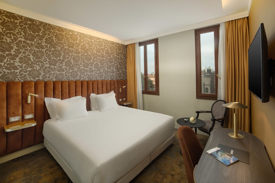 Zimmer NH Venezia Santa Lucia