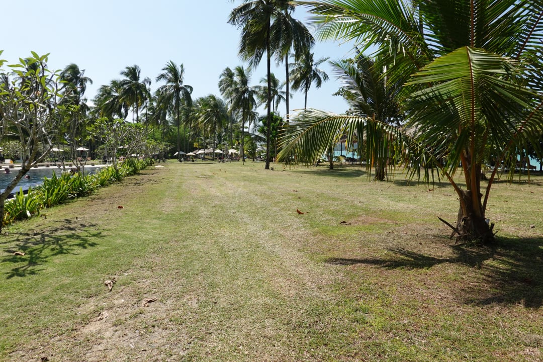 Gartenanlage Kantary Beach Hotel - KHAO LAK