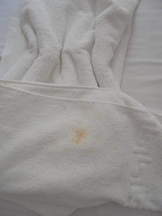 Fresh towel (see the shape) Kasapakis Hotel & Apartments