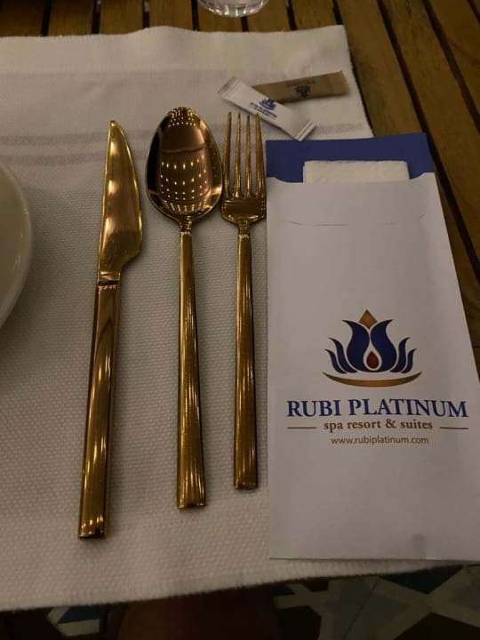 Gastro Rubi Platinum Spa Resort & Suites