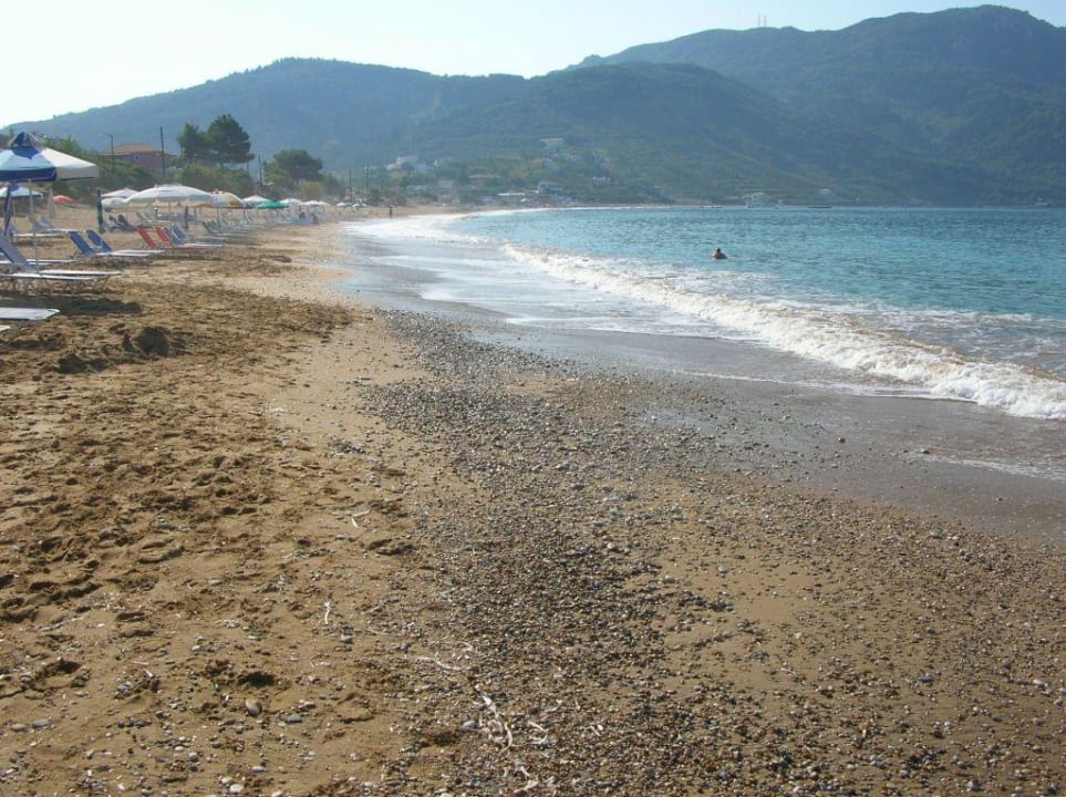 Strand beim Akis Hotel Akis