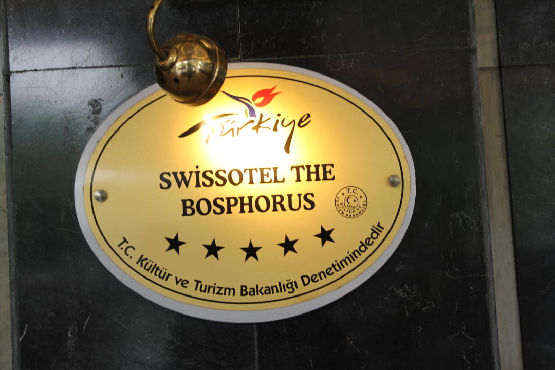 Schild Hotel Swissôtel The Bosphorus