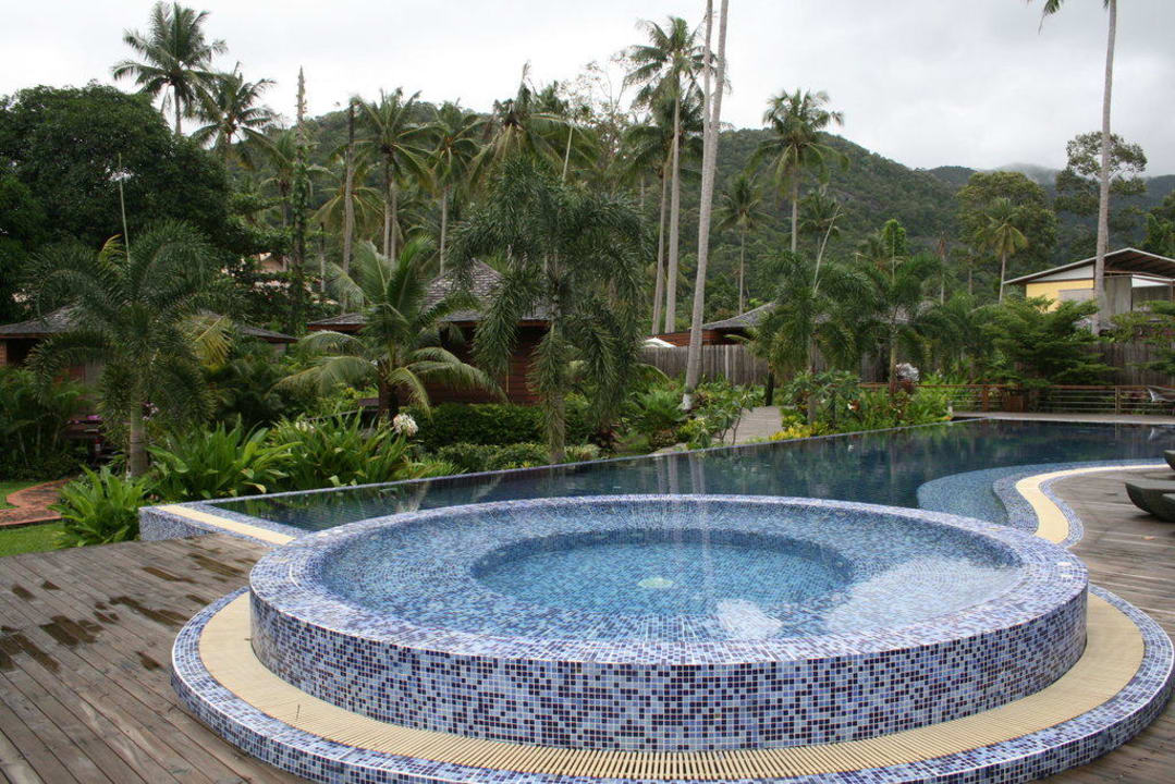 Whirlpool am Pool GajaPuri Resort Koh Chang