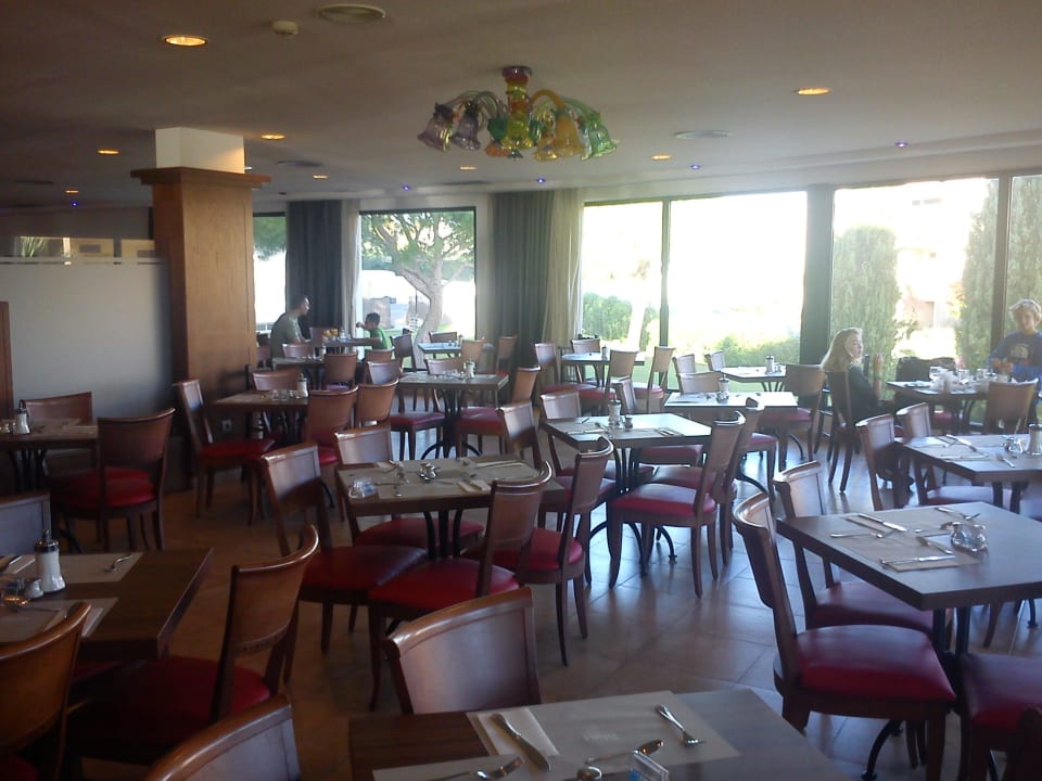 Ein Teil des Speisesaals  blau punta reina