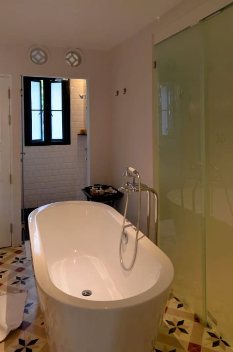 Bad Hibiscus Grand Deluxe Moracea by Khao Lak Resort