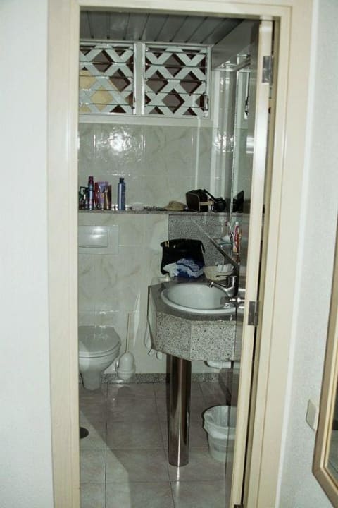 Blick ins Badezimmer Corallium Beach by Lopesan Hotels - Adults only