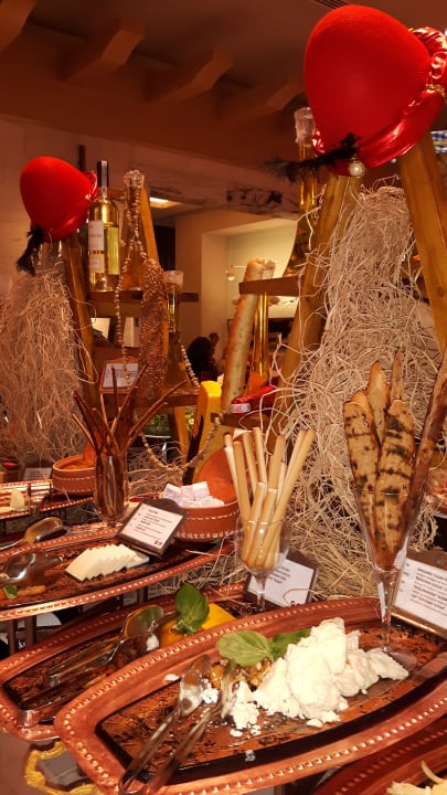 Gastro Acanthus Cennet Barut Collection