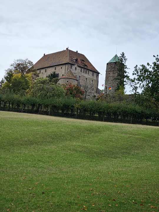 Außenansicht Hotel Burg Colmberg