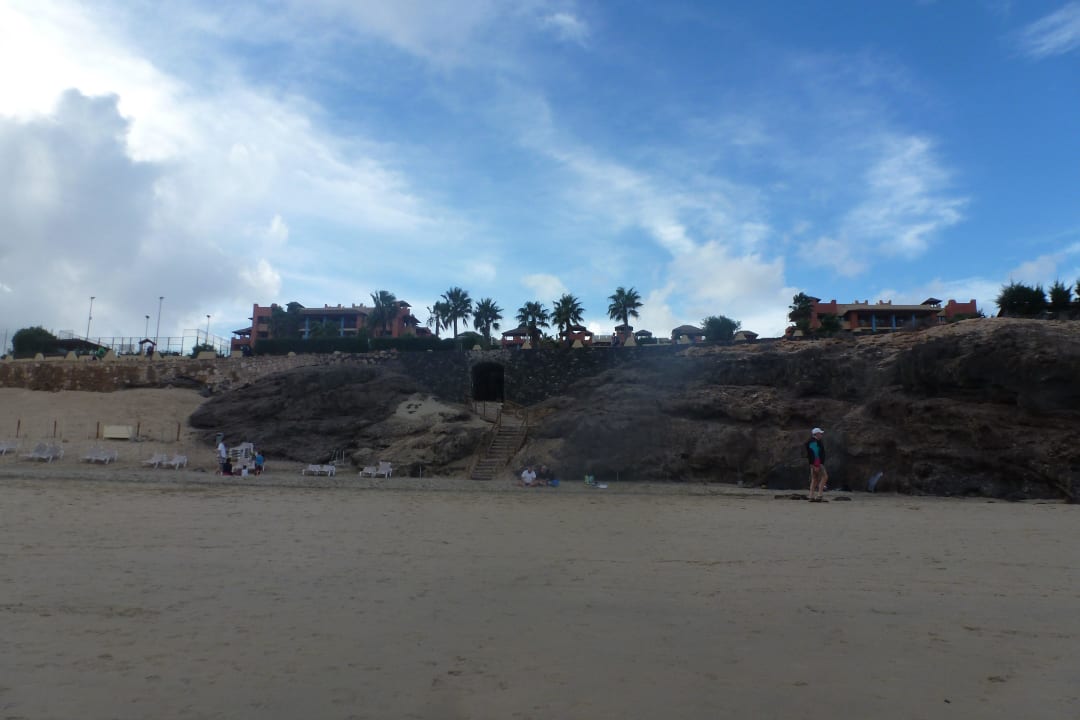 Blick zum Hotel vom Strand aus H10 Tindaya