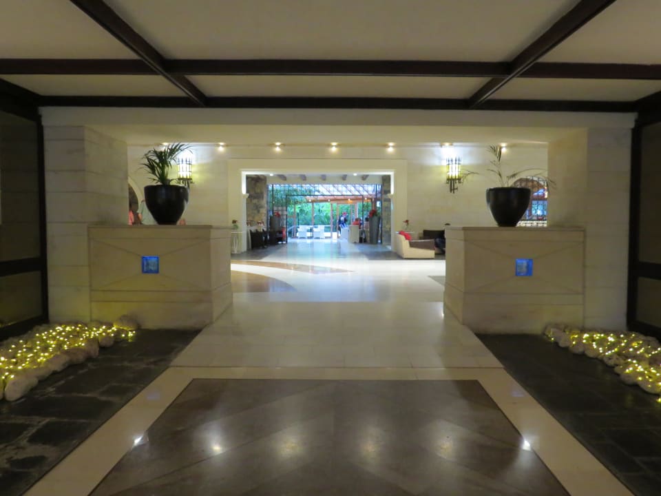 Außenansicht Apollonia Beach Resort & Spa