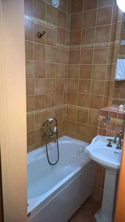 Bad Hotel Schloss Mir