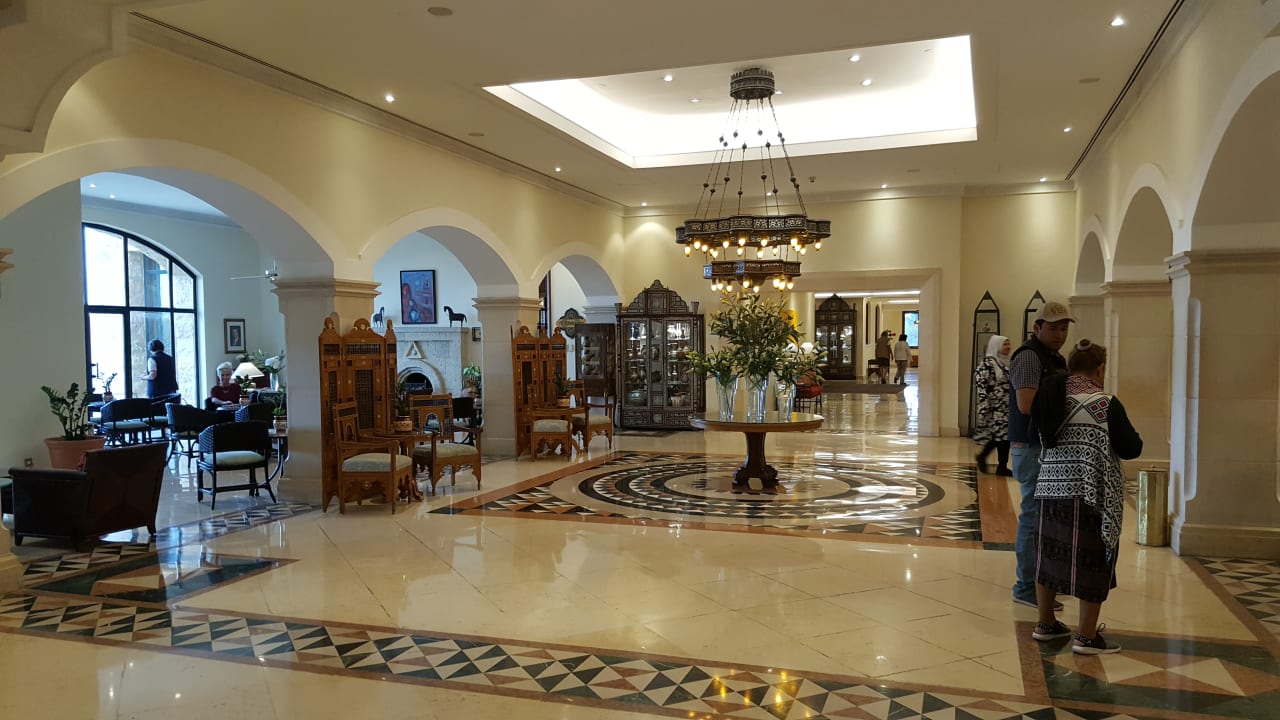 Lobby Mövenpick Resort & Spa Dead Sea