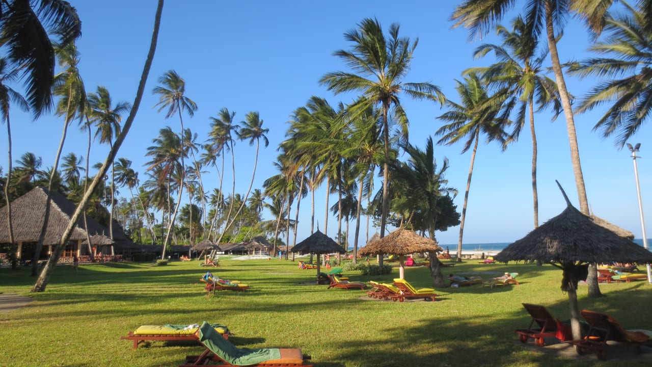 Gartenanlage Neptune Paradise Beach Resort & Spa