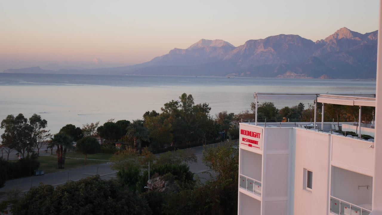 Richtung Westen Hotel SU & Aqualand