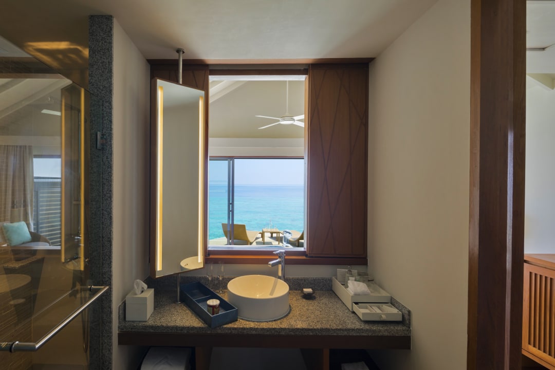 Zimmer Centara Ras Fushi Resort & Spa Maldives