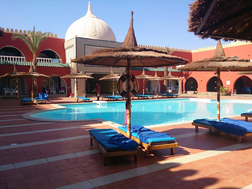 100 + 200 er Bereich Pickalbatros Alf Leila Wa Leila Resort - Neverland Hurghada