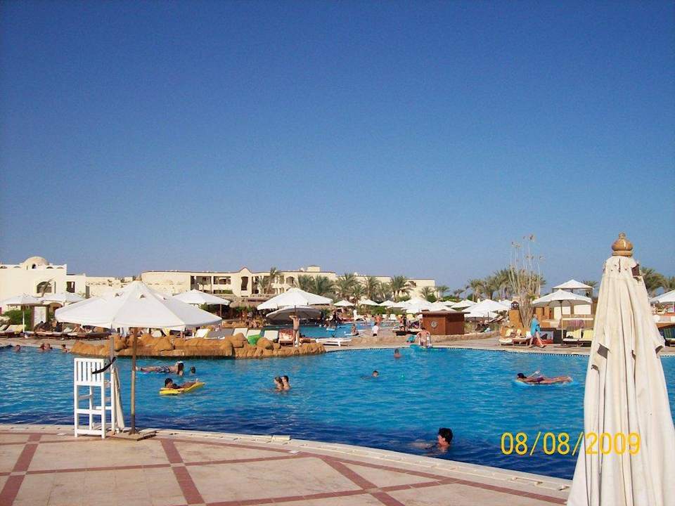 Poolbereich Regency Plaza Aqua Park & Spa