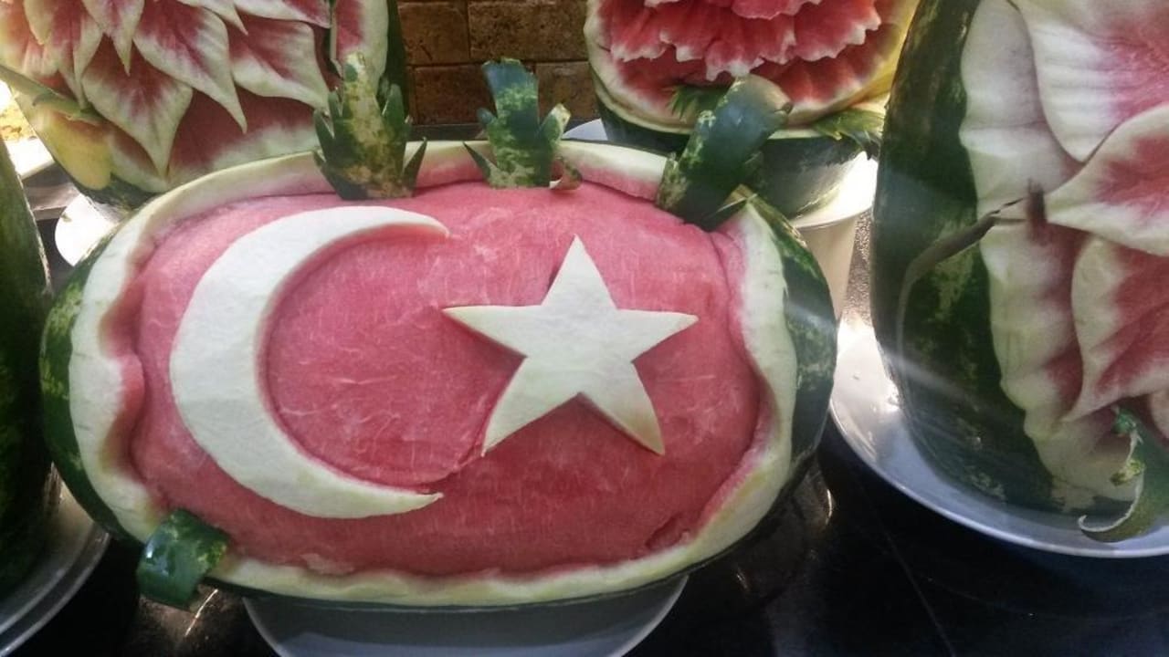 Carving Blue Star Hotel