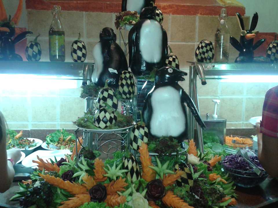 В ресторане Pickalbatros Alf Leila Wa Leila Resort - Neverland Hurghada