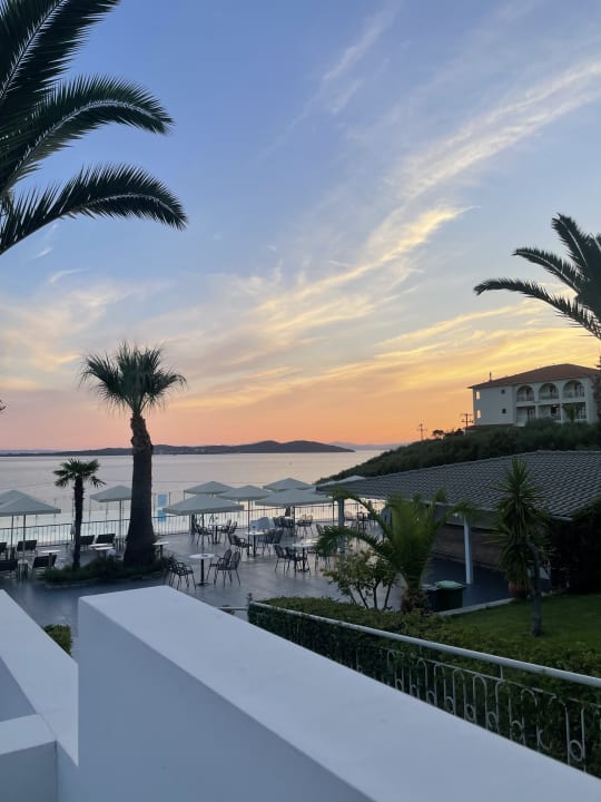 Pool Akrathos Beach Hotel