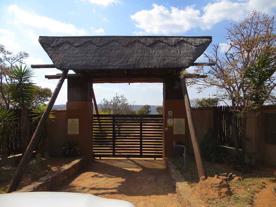 Außenansicht Kololo Game Reserve Accommodation