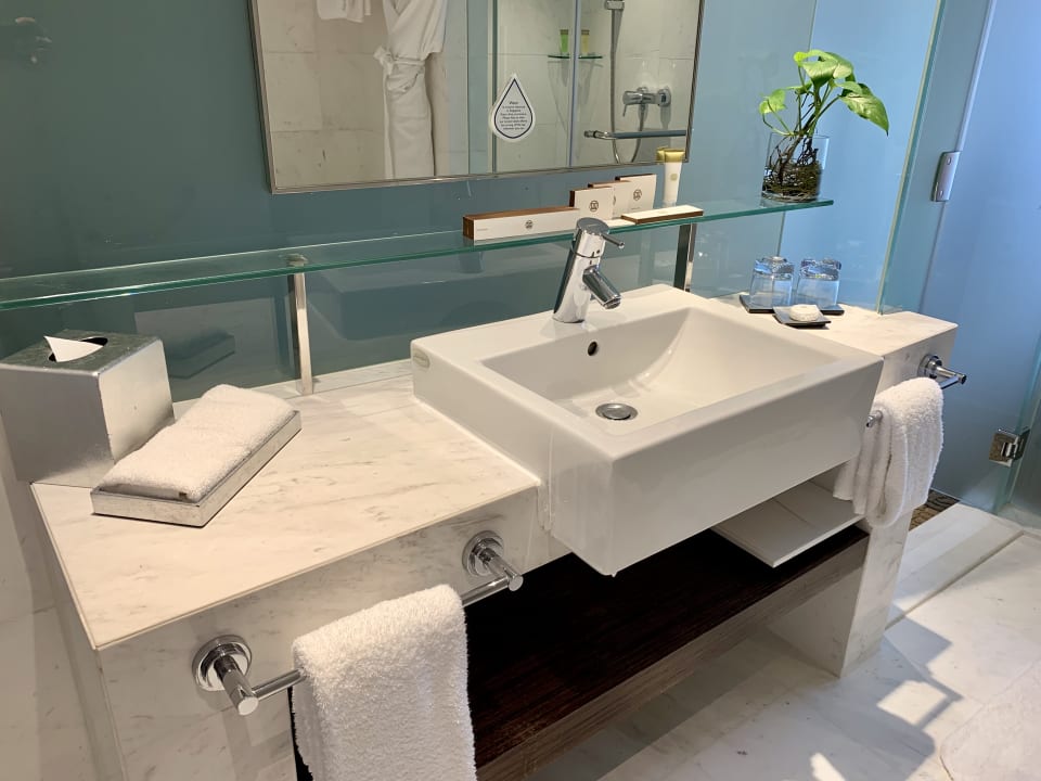 Zimmer Parkroyal Collection Marina Bay