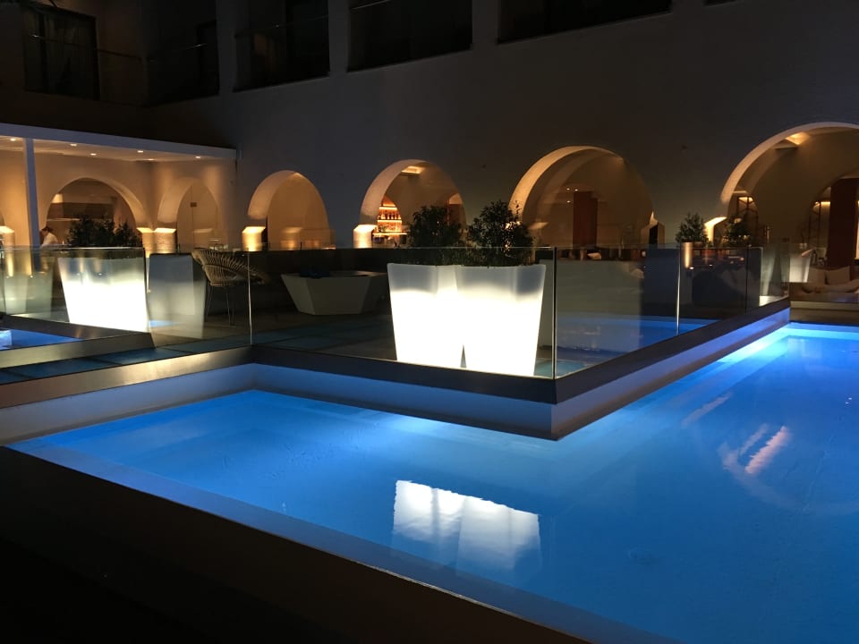 Pool MarBella, Mar-Bella Collection